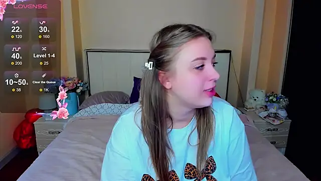 Snapshot of AlexissM chatting on November 2025 08:13:02 AM AlexissM online show from November 2025 08:13:02 AM