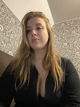 Snapshot of AlexissM chatting on January 2026 10:42:02 AM AlexissM online show from January 2026 10:42:02 AM