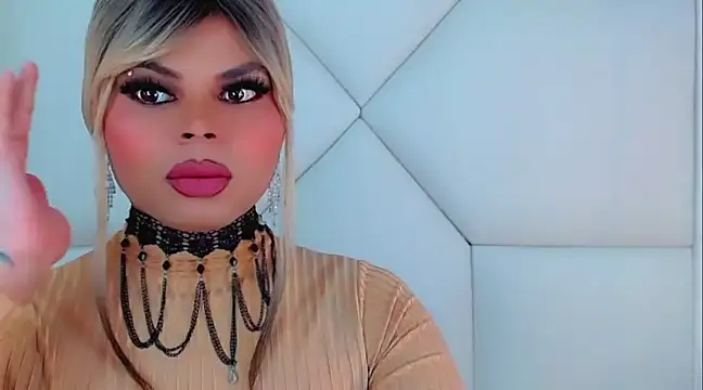 Snapshot of AdanKinng chatting on December 2024 06:24:02 AM AdanKinng online show from December 2024 06:24:02 AM