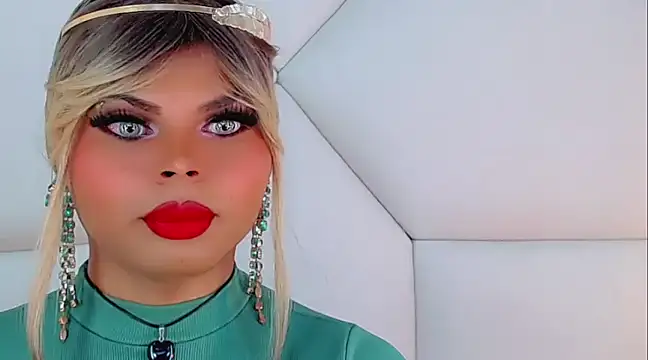 Snapshot of AdanKinng chatting on January 2025 08:46:02 AM AdanKinng online show from January 2025 08:46:02 AM