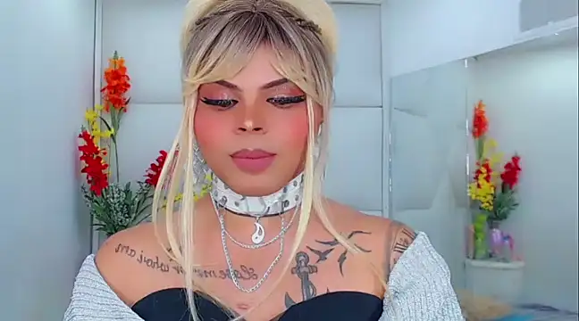 Snapshot of AdanKinng chatting on March 2025 12:26:02 AM AdanKinng online show from March 2025 12:26:02 AM