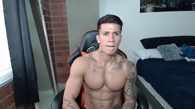 pettergrey1 online show from May 2026 07:44:01 PM