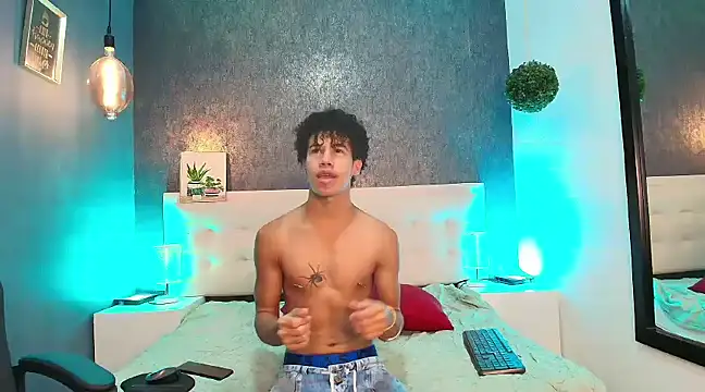 Erick Zhimerman online show from February 2025 03:37:01 AM