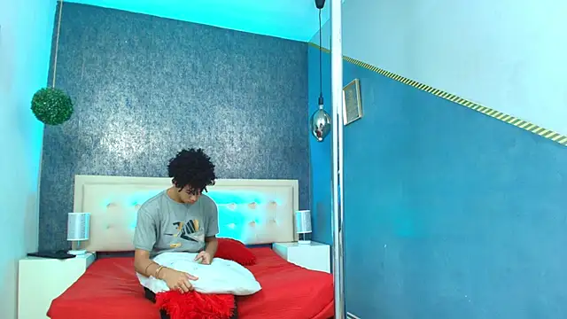 Erick Zhimerman online show from November 2025 03:30:02 AM