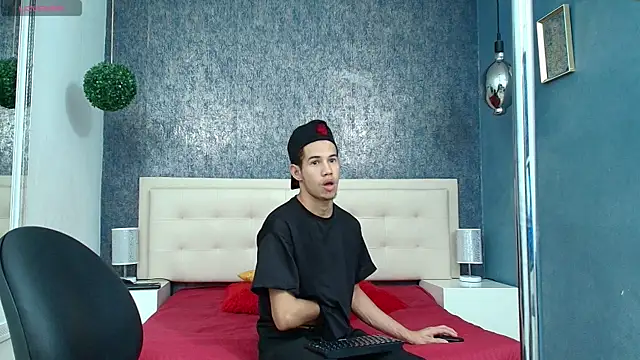 Erick Zhimerman online show from January 2026 04:17:01 AM