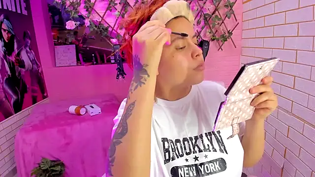 Snapshot of marcellaa303av chatting on April 2026 03:29:02 AM marcellaa303av online show from April 2026 03:29:02 AM