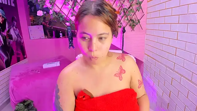 Snapshot of marcellaa303av chatting on April 2026 01:39:01 AM marcellaa303av online show from April 2026 01:39:01 AM