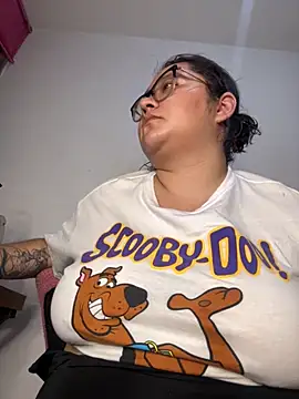 CinnamonCookiez online show from November 2025 03:50:01 AM