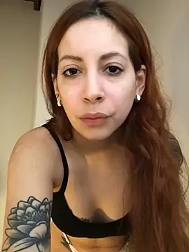 Snapshot of EffyScarlet chatting on September 2025 05:26:03 PM EffyScarlet online show from September 2025 05:26:03 PM