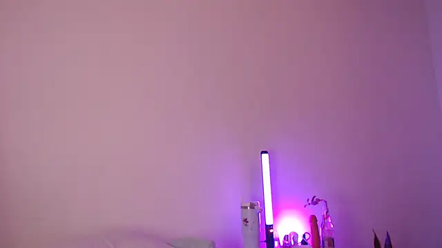 Snapshot of EffyScarlet chatting on October 2025 10:47:02 AM EffyScarlet online show from October 2025 10:47:02 AM