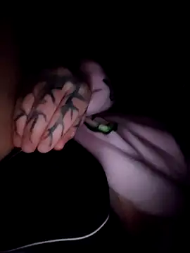 Snapshot of B1GBoyUk chatting on October 2025 01:19:02 AM B1GBoyUk online show from October 2025 01:19:02 AM