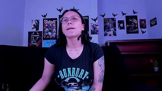 lilith-deveraux online show from June 2026 03:18:01 PM