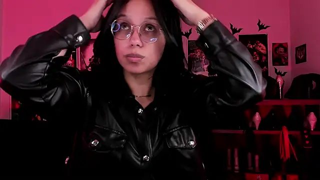 lilith-deveraux online show from July 2026 03:54:02 PM