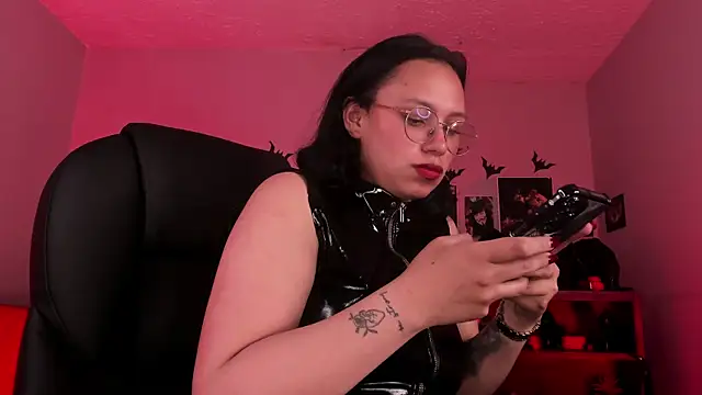lilith-deveraux online show from July 2026 07:15:02 AM