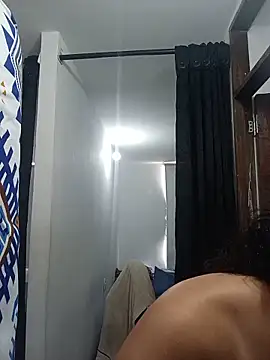 Karii-R online show from May 2026 06:27:01 PM