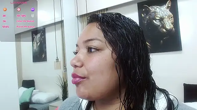 virtual charm online show from January 2025 01:41:01 PM