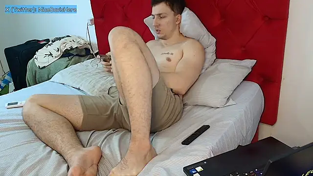 Snapshot of NicoDavisHere chatting on June 2026 08:30:02 PM NicoDavisHere online show from June 2026 08:30:02 PM