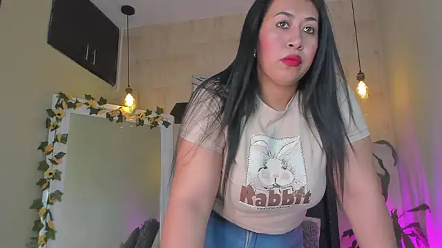Fransheska-mon online show from July 2026 01:10:02 PM