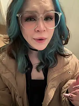 Snapshot of MaddisonHaas chatting on March 2025 11:01:02 PM MaddisonHaas online show from March 2025 11:01:02 PM