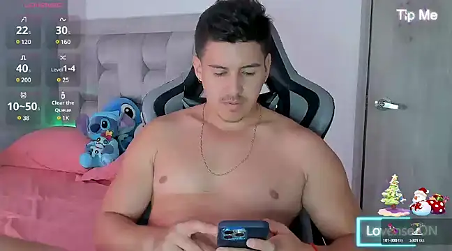 Snapshot of victor_vixen chatting on December 2024 06:42:02 PM victor vixen online show from December 2024 06:42:02 PM