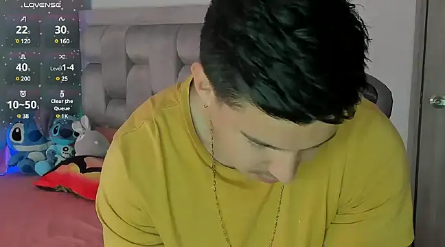 Snapshot of victor_vixen chatting on January 2025 07:34:01 PM victor vixen online show from January 2025 07:34:01 PM