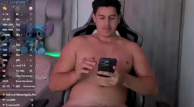 Snapshot of victor_vixen chatting on February 2025 06:17:02 PM victor vixen online show from February 2025 06:17:02 PM