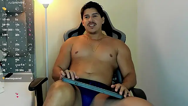 Snapshot of victor_vixen chatting on April 2026 08:15:01 PM victor vixen online show from April 2026 08:15:01 PM