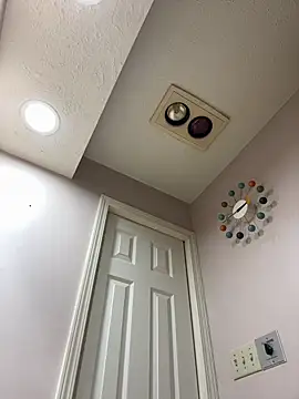 KySir1990 online show from October 2025 08:54:02 PM