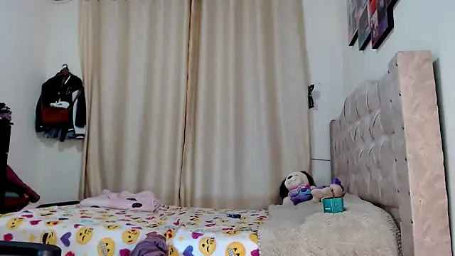 Samary thomas online show from February 2025 01:30:02 AM