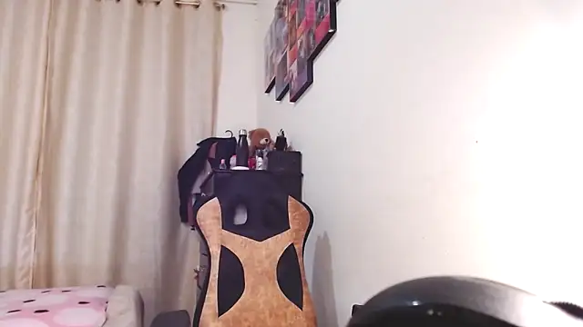 Samary thomas online show from February 2025 11:48:01 PM