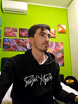 Snapshot of MASTERBULLY chatting on February 2025 10:47:02 PM MASTERBULLY online show from February 2025 10:47:02 PM