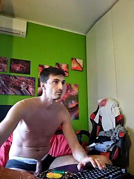 Snapshot of MASTERBULLY chatting on September 2025 04:07:01 PM MASTERBULLY online show from September 2025 04:07:01 PM