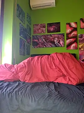 Snapshot of MASTERBULLY chatting on September 2025 03:35:02 PM MASTERBULLY online show from September 2025 03:35:02 PM