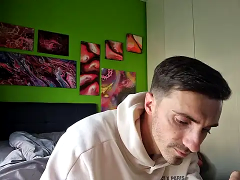 Snapshot of MASTERBULLY chatting on September 2025 09:58:02 AM MASTERBULLY online show from September 2025 09:58:02 AM