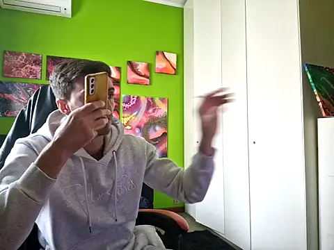 Snapshot of MASTERBULLY chatting on October 2025 10:38:01 AM MASTERBULLY online show from October 2025 10:38:01 AM