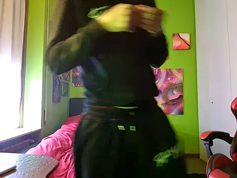 Snapshot of MASTERBULLY chatting on October 2025 02:35:02 PM MASTERBULLY online show from October 2025 02:35:02 PM