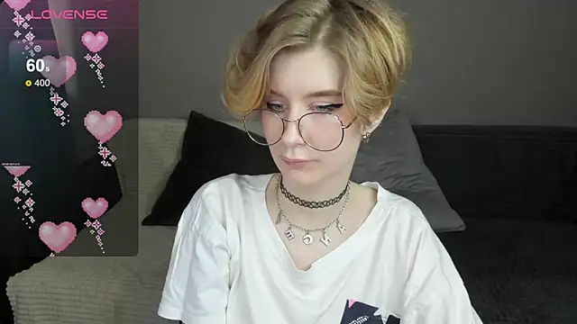 Angel Jules online show from February 2025 01:02:02 AM