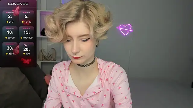 Angel Jules online show from October 2025 12:42:02 AM