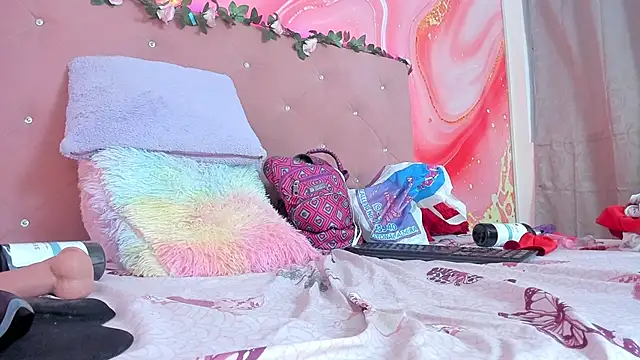 Taylor  cooper online show from February 2025 10:00:02 PM