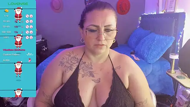 Snapshot of Ivonnee__ chatting on December 2024 09:13:02 AM Ivonnee online show from December 2024 09:13:02 AM