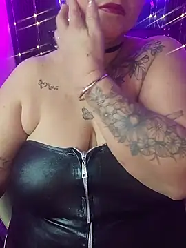 Ivonnee   online show from June 2026 11:25:01 AM