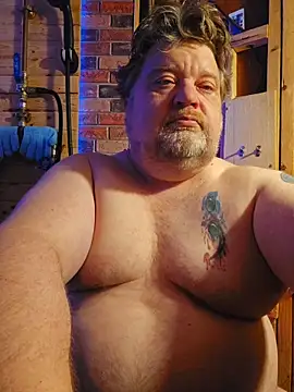 Snapshot of alienbunny chatting on May 2026 03:35:02 AM alienbunny online show from May 2026 03:35:02 AM