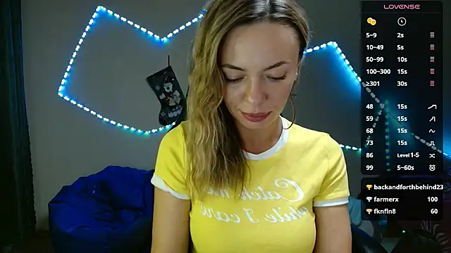 Snapshot of Daria_Spring chatting on January 2025 10:26:01 PM Daria Spring online show from January 2025 10:26:01 PM