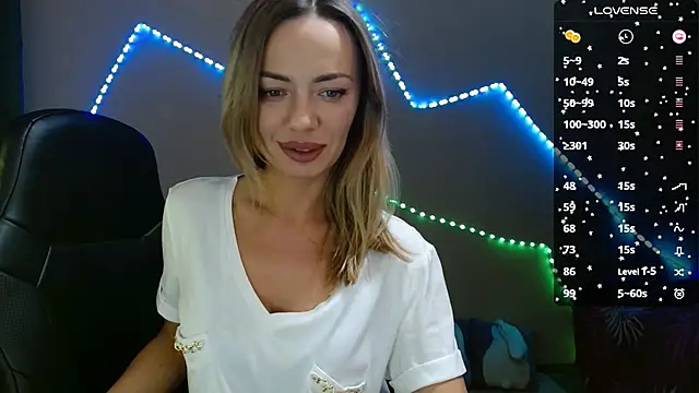 Snapshot of Daria_Spring chatting on February 2025 05:59:01 PM Daria Spring online show from February 2025 05:59:01 PM