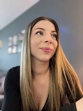 Mia Ethan online show from April 2026 09:40:01 AM