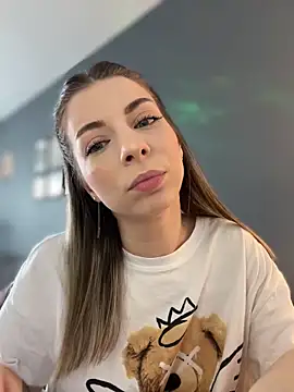 Mia Ethan online show from May 2026 08:09:01 AM