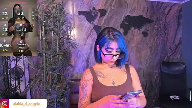 Snapshot of Alahia_Dangelo chatting on January 2026 05:28:02 PM Alahia Dangelo online show from January 2026 05:28:02 PM