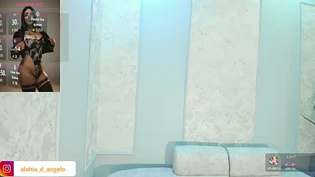 Snapshot of Alahia_Dangelo chatting on May 2026 05:43:01 PM Alahia Dangelo online show from May 2026 05:43:01 PM