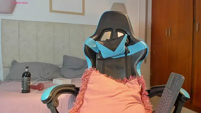 Snapshot of _maria_foxx_ chatting on April 2026 06:08:02 PM maria foxx online show from April 2026 06:08:02 PM