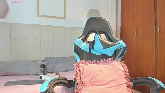 Snapshot of _maria_foxx_ chatting on April 2026 04:12:01 PM maria foxx online show from April 2026 04:12:01 PM